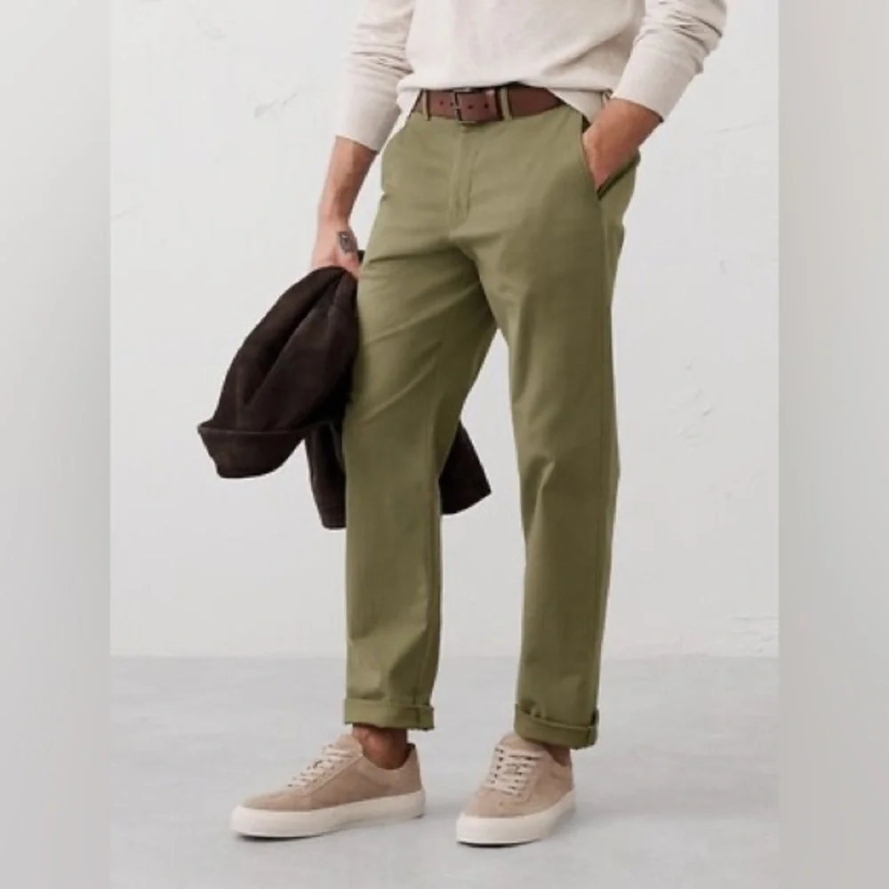 Banana republic SLIM-STRAIGHT LIVED-IN CHINO 32x34 New‎ With Tags
